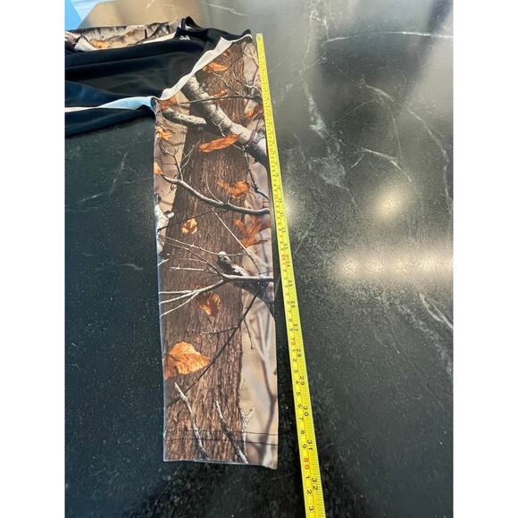 Legendary  Whitetails Camo L/S layering top Large Tall - Picture 8 of 10